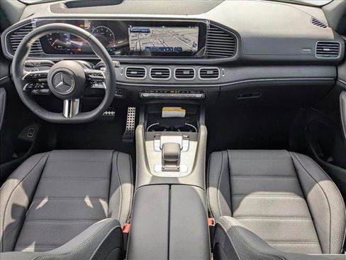 New 2025 Mercedes-Benz GLS 580 4MATIC image 14