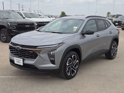 Used 2026 Chevrolet Trax RS w/ Driver Confidence Package image 7