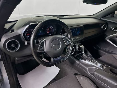 Used 2018 Chevrolet Camaro LT image 10