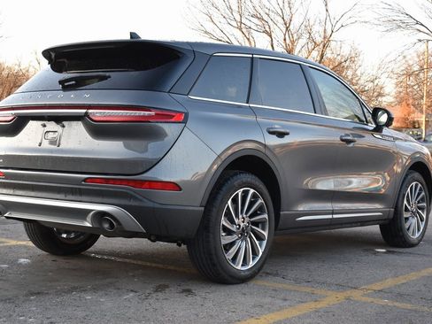 Used 2025 Lincoln Corsair Reserve image 5