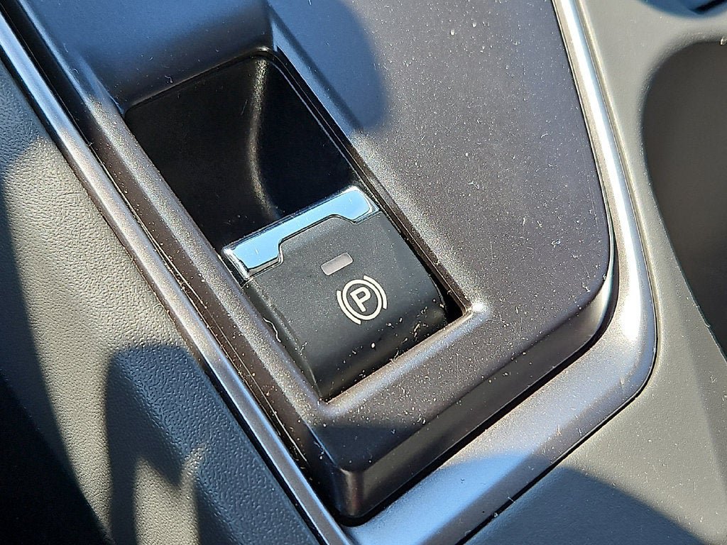 Certified 2024 Subaru Crosstrek 2.0i Premium AWD/4WD image 24