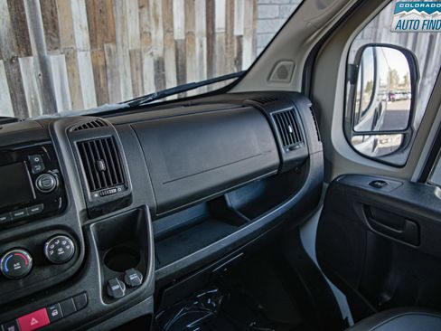 Used 2018 RAM ProMaster 2500 w/ Interior Convenience Group image 18