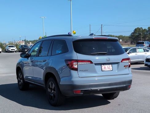 Used 2022 Honda Pilot TrailSport image 7