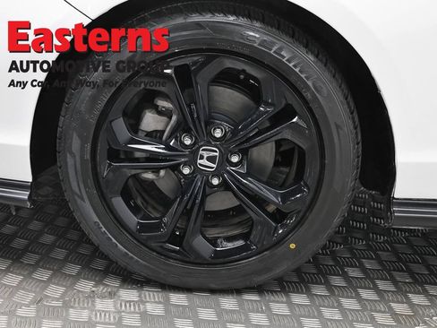 Used 2025 Honda Accord SE image 31