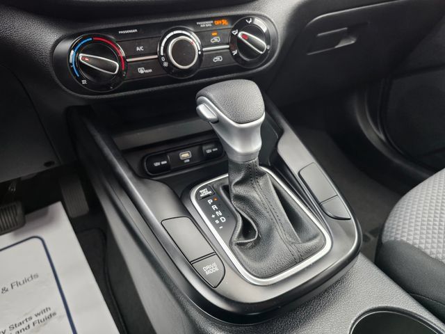 Used 2025 Kia Soul LX w/ LX Technology Package FWD image 20