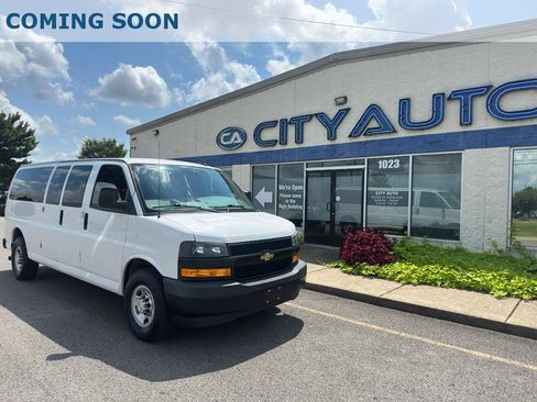 Used 2019 Chevrolet Express 3500 LS RWD image 1