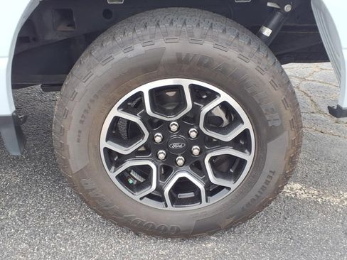 Used 2022 Ford F150 Lariat w/ Equipment Group 502A High image 12