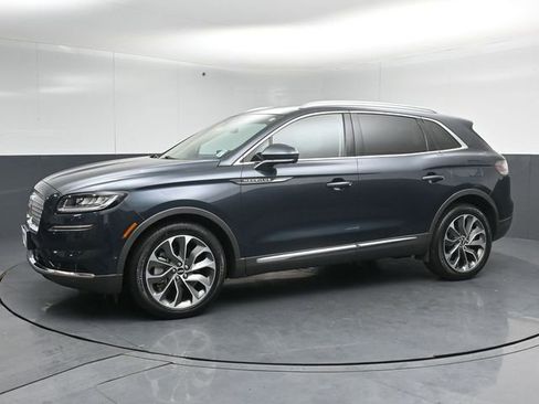 Certified 2022 Lincoln Nautilus Reserve w/ Equipment Group 201A AWD/4WD image 4