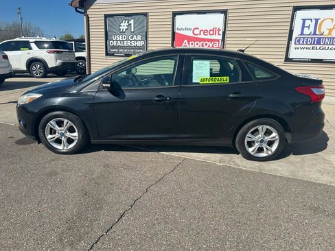 Used 2013 Ford Focus SE w/ SE Winter Pkg FWD image 8