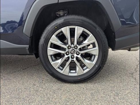 Used 2023 Toyota RAV4 XLE Premium image 79