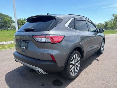 Used 2021 Ford Escape Titanium AWD/4WD image 7