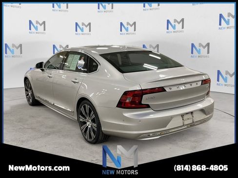 Used 2022 Volvo S90 B6 Inscription w/ Advanced Package AWD/4WD image 3