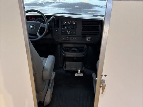 New 2025 Chevrolet Express 3500 w/ Power Convenience Package RWD image 27