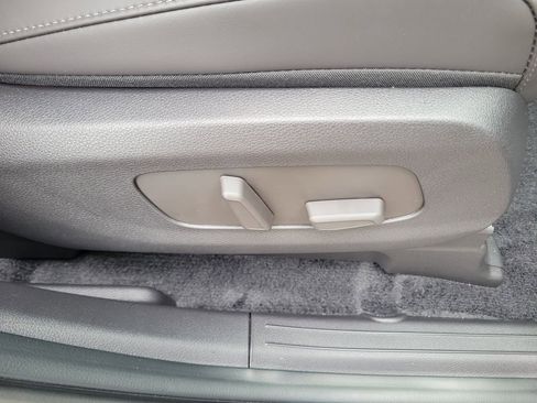 New 2026 Kia Carnival SX FWD image 9
