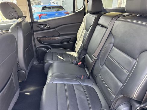 Used 2023 GMC Acadia Denali FWD image 23