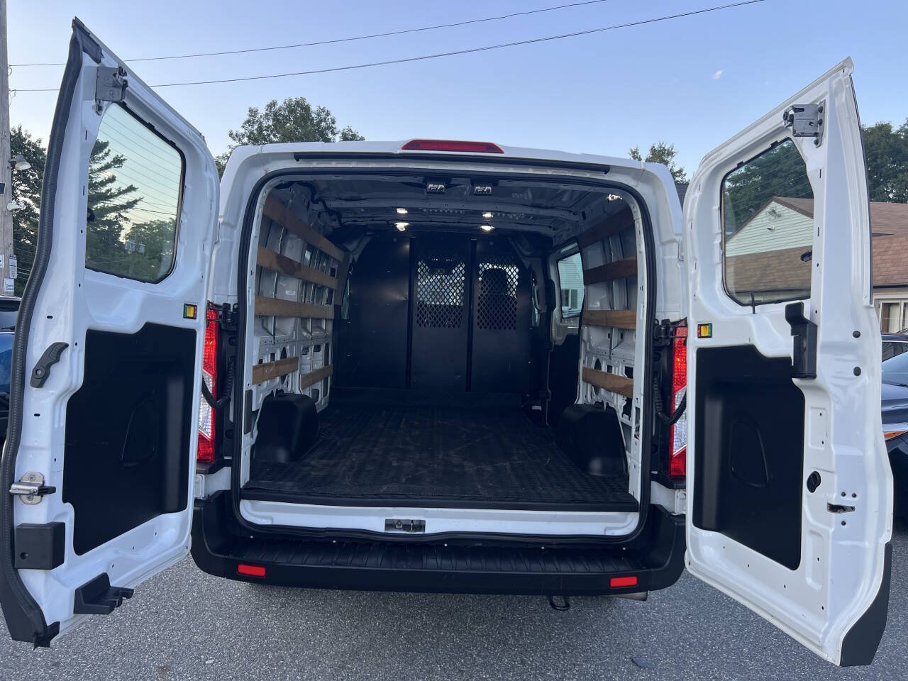 Used 2023 Ford Transit 250 Low Roof w/ Exterior Upgrade Package RWD image 9