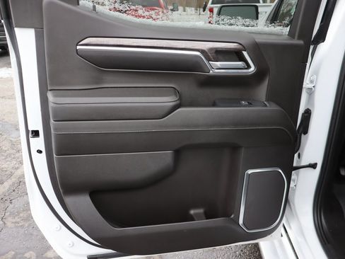 Used 2023 Chevrolet Silverado 1500 LTZ image 21