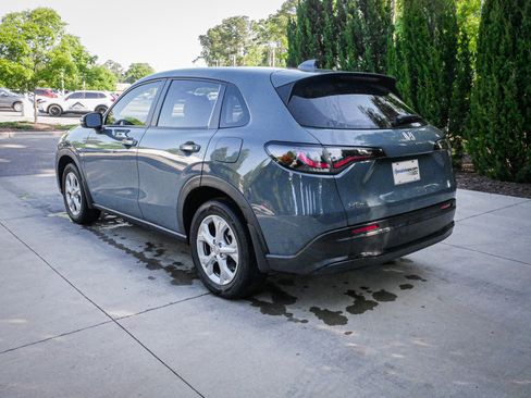 Used 2024 Honda HR-V LX image 9
