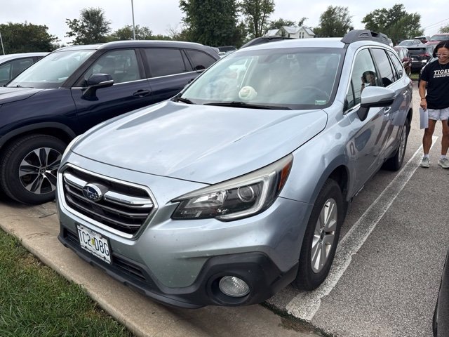 Used 2018 Subaru Outback 2.5i Premium AWD/4WD image 2