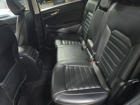 Used 2023 Ford Edge SEL w/ Convenience Package image 16