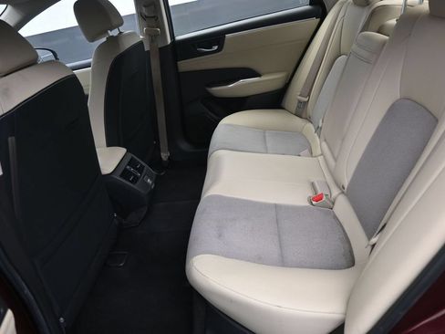 Used 2018 Honda Clarity Plug-In Hybrid image 13