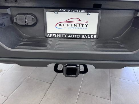 Used 2024 Toyota Tundra Limited image 35