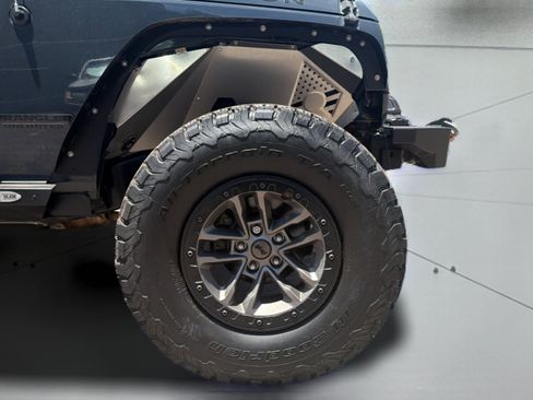 Used 2016 Jeep Wrangler Unlimited Rubicon w/ Connectivity Group AWD/4WD image 34