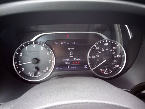 Certified 2024 Nissan Titan SV w/ SV Convenience Package image 18