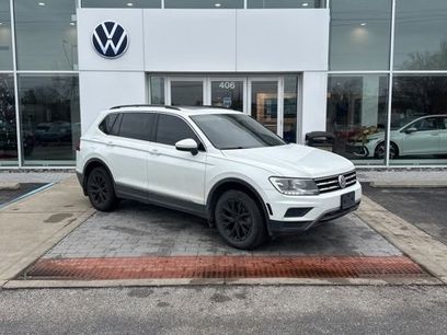 Used 2020 Volkswagen Tiguan SE w/ Panoramic Sunroof Package