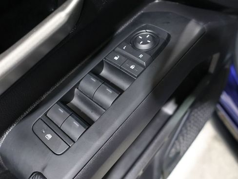 Used 2024 Toyota Tacoma TRD Off-Road image 15