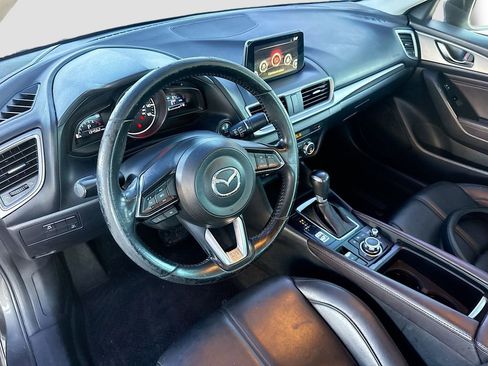Used 2018 MAZDA MAZDA3 Touring FWD image 10