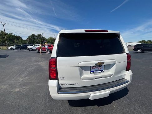 Used 2016 Chevrolet Suburban LTZ AWD/4WD image 5