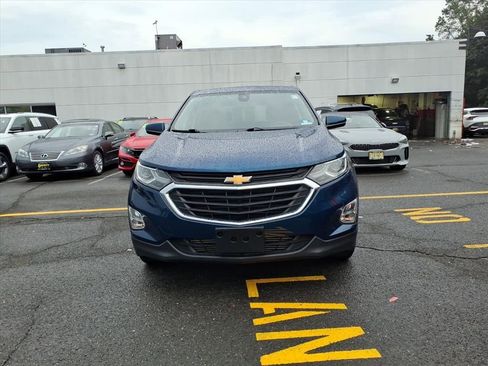 Used 2020 Chevrolet Equinox LT image 2