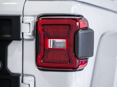 New 2026 Jeep Wrangler Unlimited Rubicon image 6