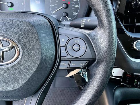 Certified 2023 Toyota Corolla LE image 24