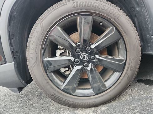 Used 2025 Honda Pilot Black Edition image 8