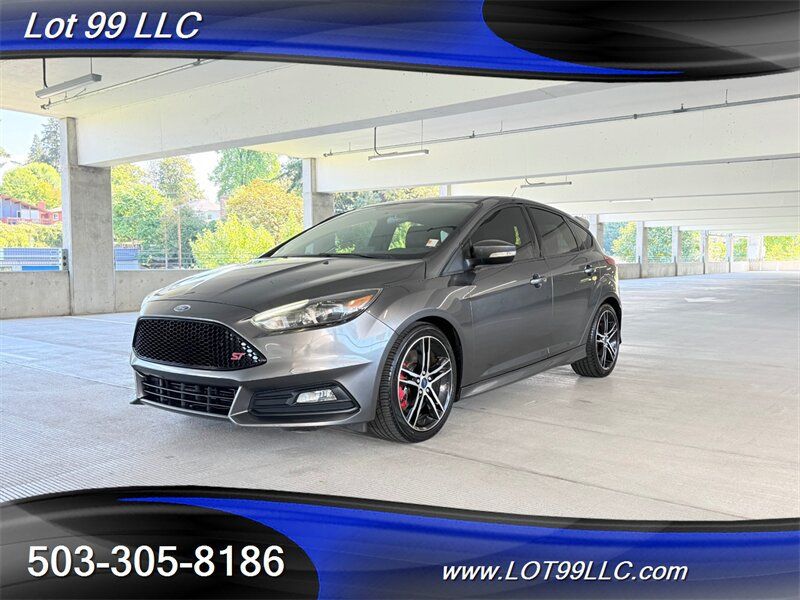 Used 2017 Ford Focus ST w/ Equipment Group 401A FWD image 2