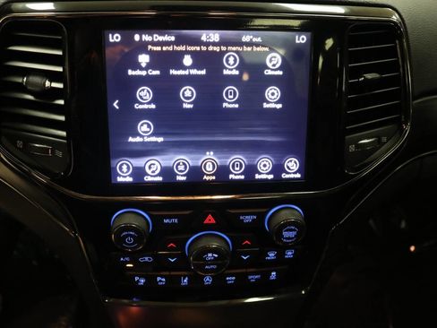 Used 2020 Jeep Grand Cherokee Limited X image 59