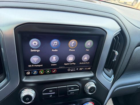 Used 2023 GMC Sierra 3500 SLT w/ SLT Premium Package AWD/4WD image 19