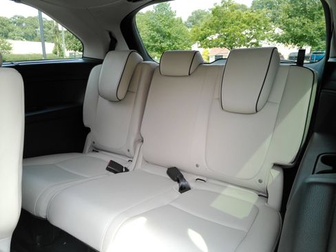 Used 2025 Honda Odyssey Touring image 17