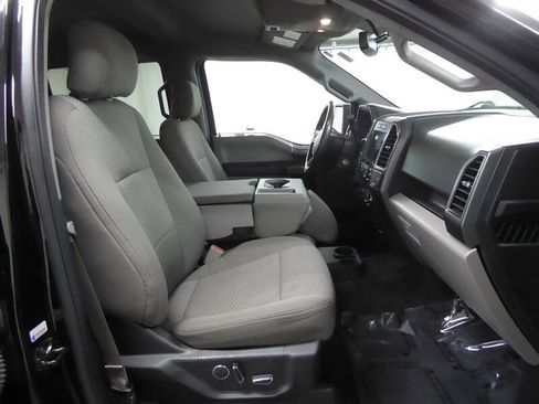 Used 2017 Ford F150 XLT w/ Equipment Group 302A Luxury image 21