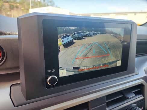 Used 2025 Toyota Tacoma TRD Off-Road image 30