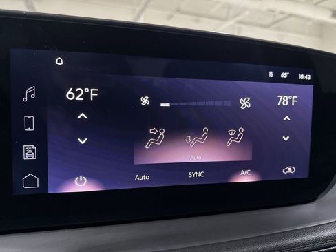 Used 2024 Buick Encore GX Avenir w/ Avenir Technology Package image 16