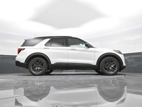 New 2026 Ford Explorer ST image 66