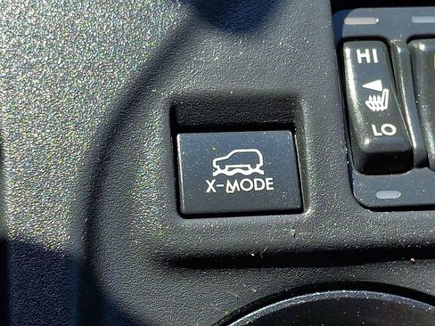 Used 2021 Subaru Crosstrek 2.5i Sport w/ Moonroof Package AWD/4WD image 26