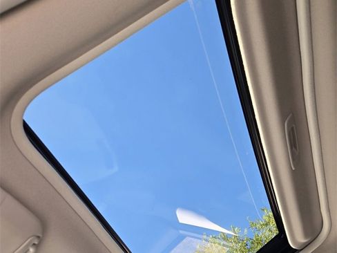 Used 2023 Subaru Crosstrek 2.5i Limited w/ Moonroof Package image 22