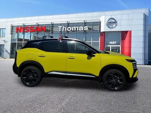 New 2026 Nissan Kicks SR AWD/4WD image 7