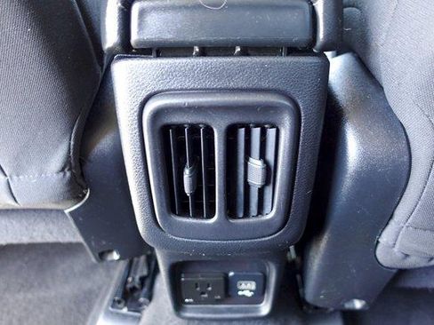 Used 2019 Jeep Compass Sport FWD image 28