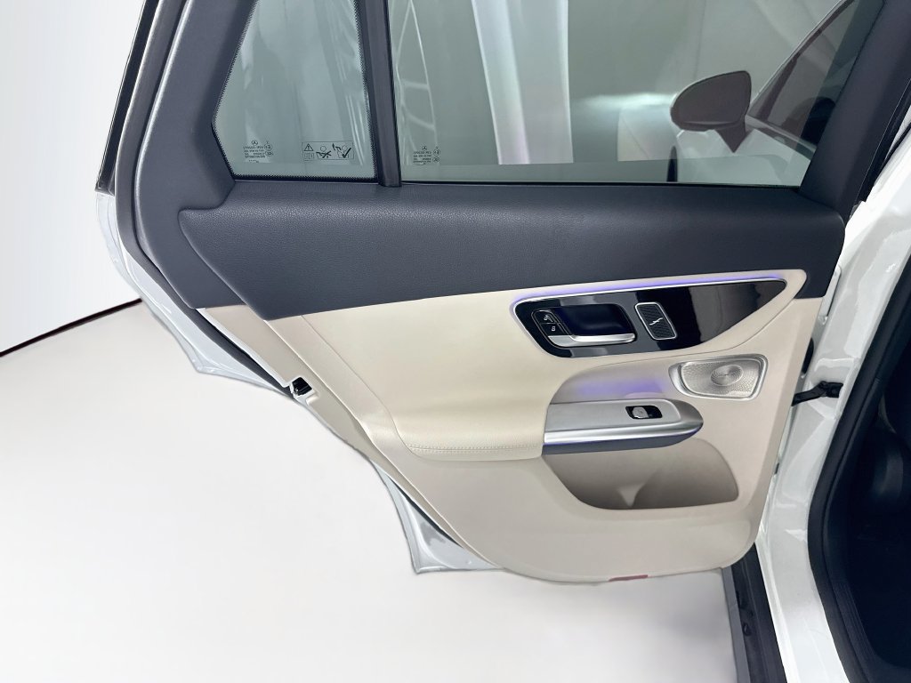 Certified 2026 Mercedes-Benz GLC 300 image 26