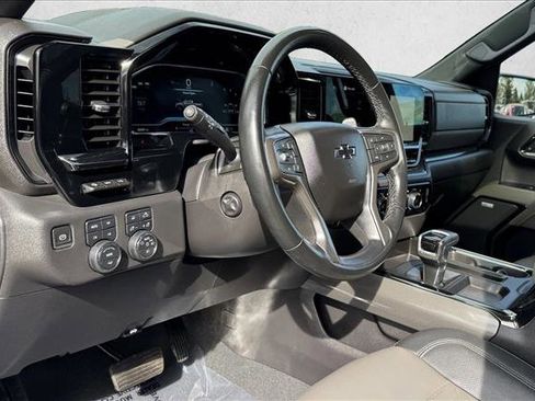 Used 2023 Chevrolet Silverado 1500 ZR2 w/ Technology Package image 12